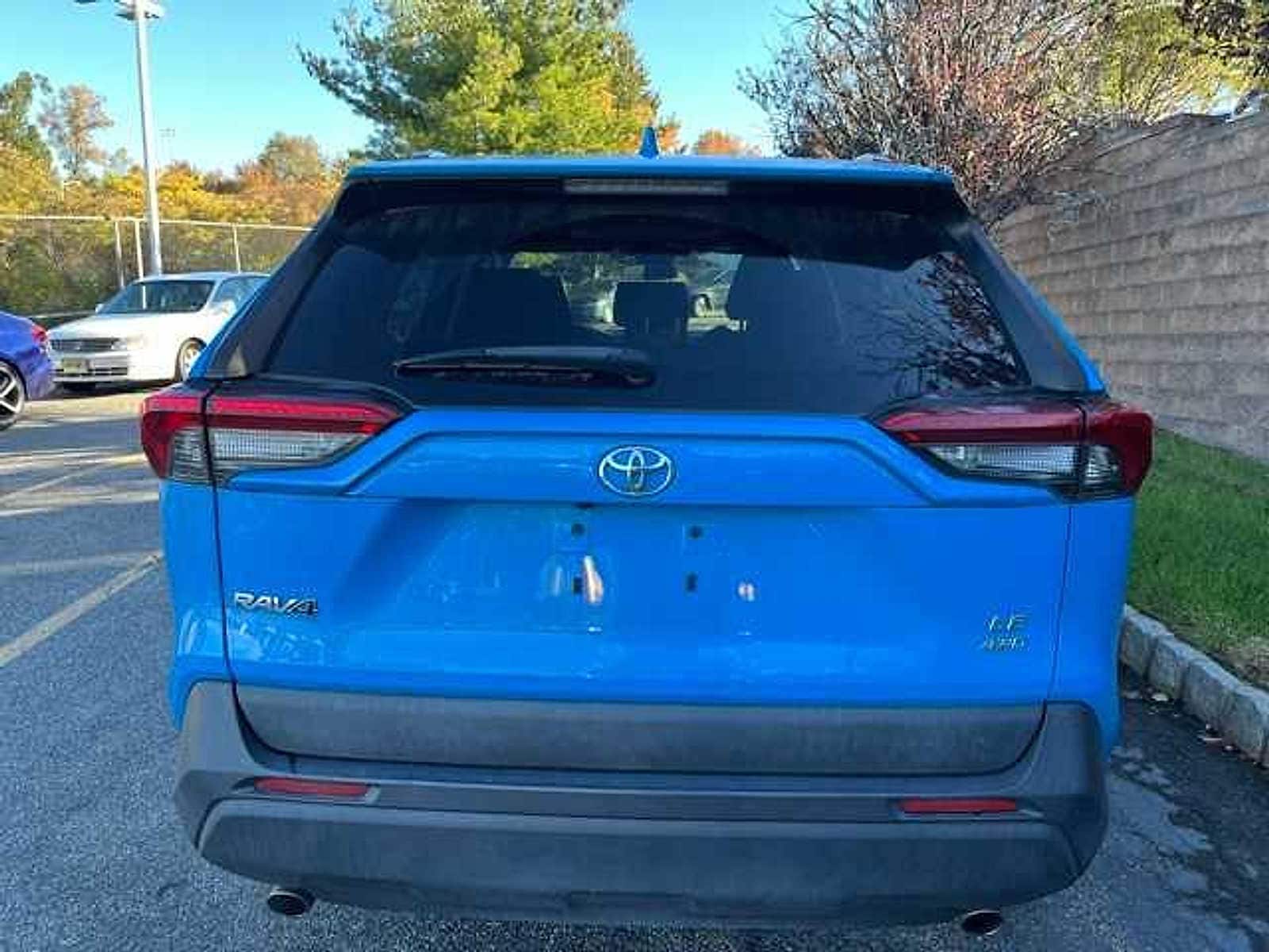 Thumbnail: 2019 Toyota RAV4 - 5