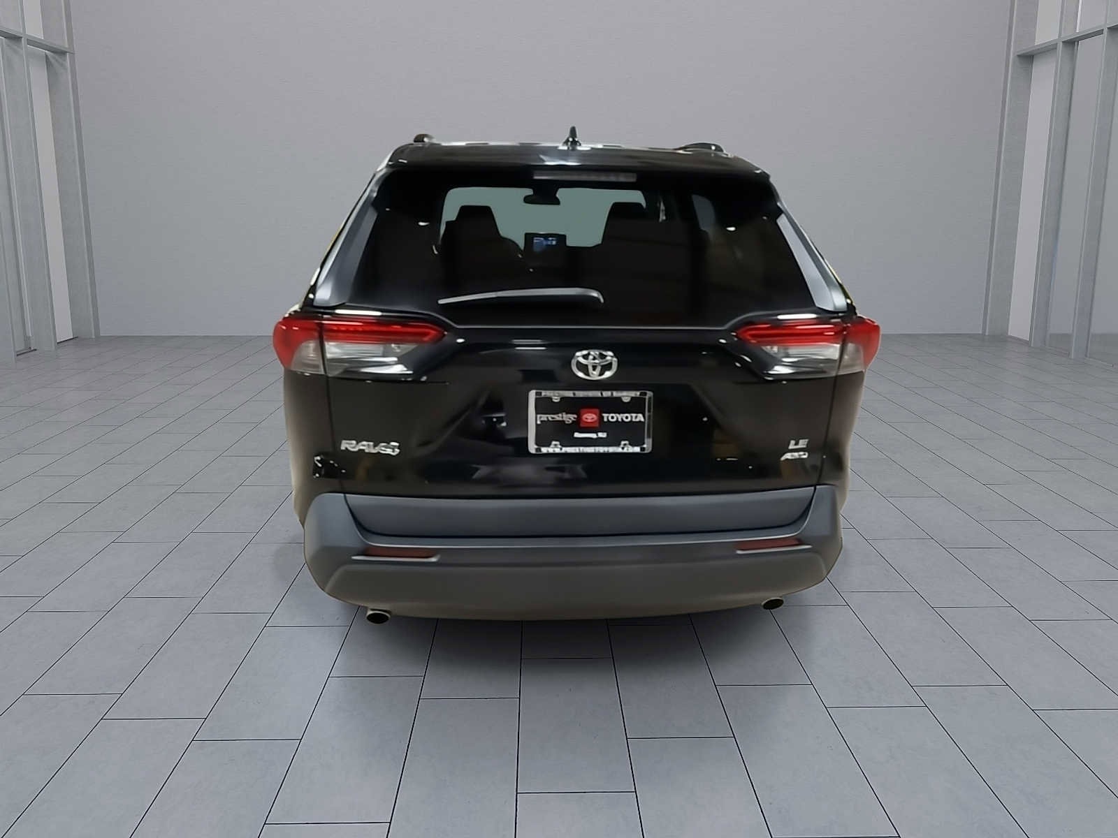 Thumbnail: 2021 Toyota RAV4 - 7