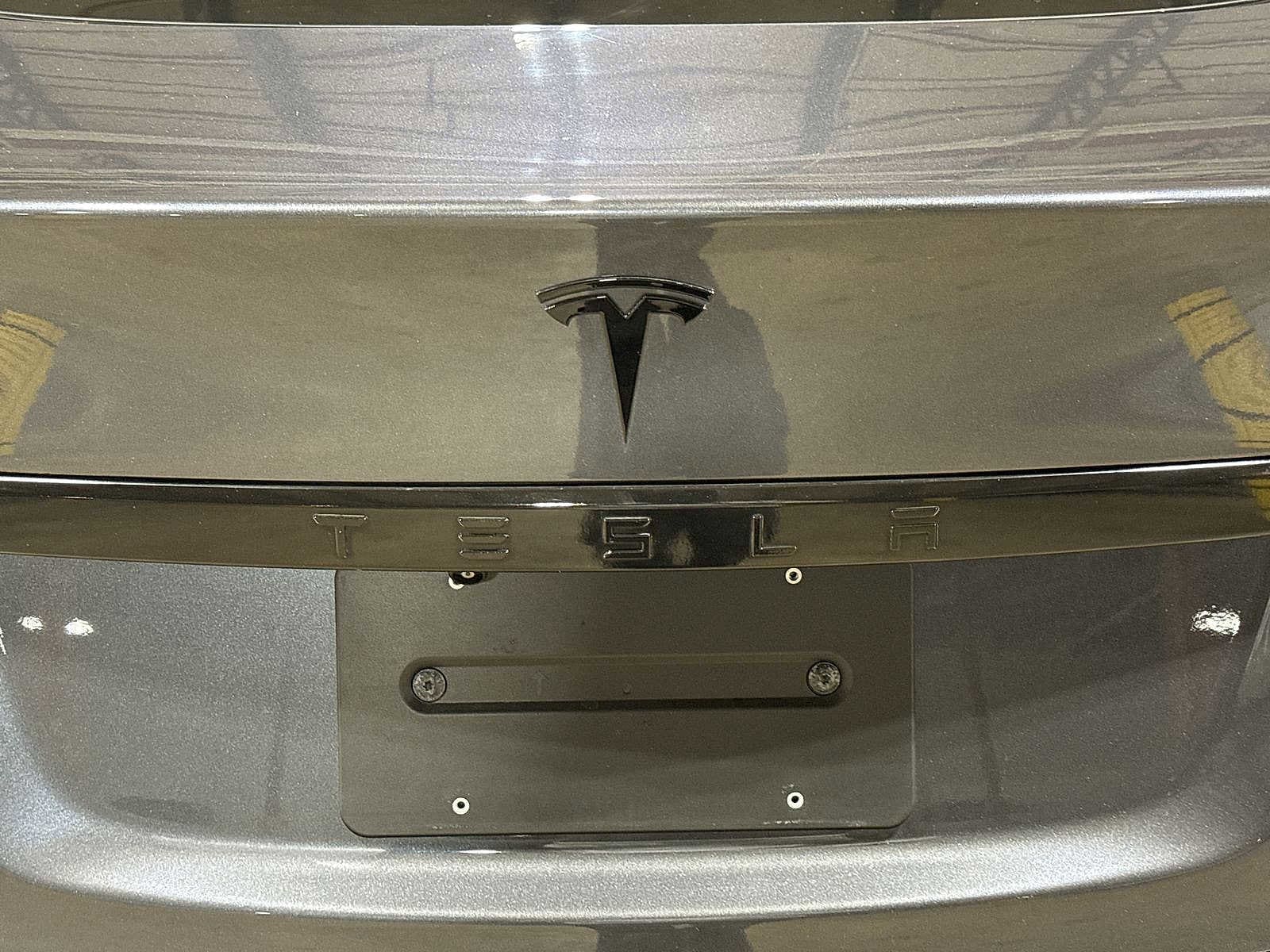 Thumbnail: 2018 Tesla Model S - 27