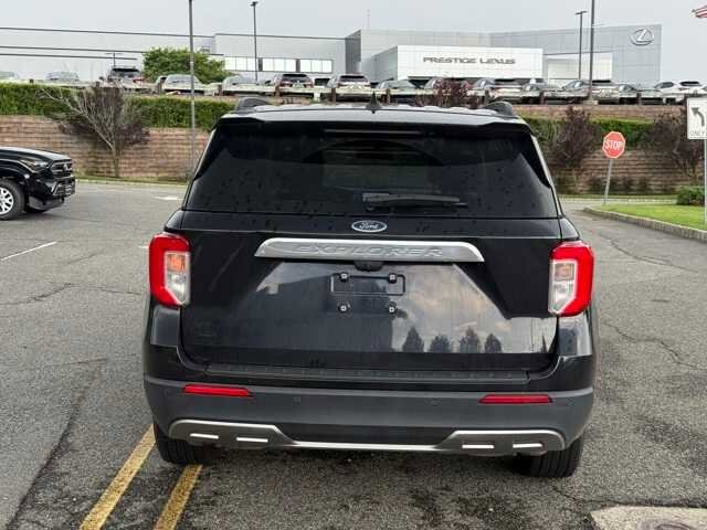 Thumbnail: 2021 Ford Explorer - 5