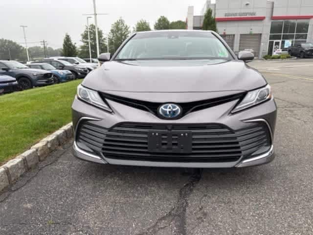 2022 Toyota Camry XLE 2