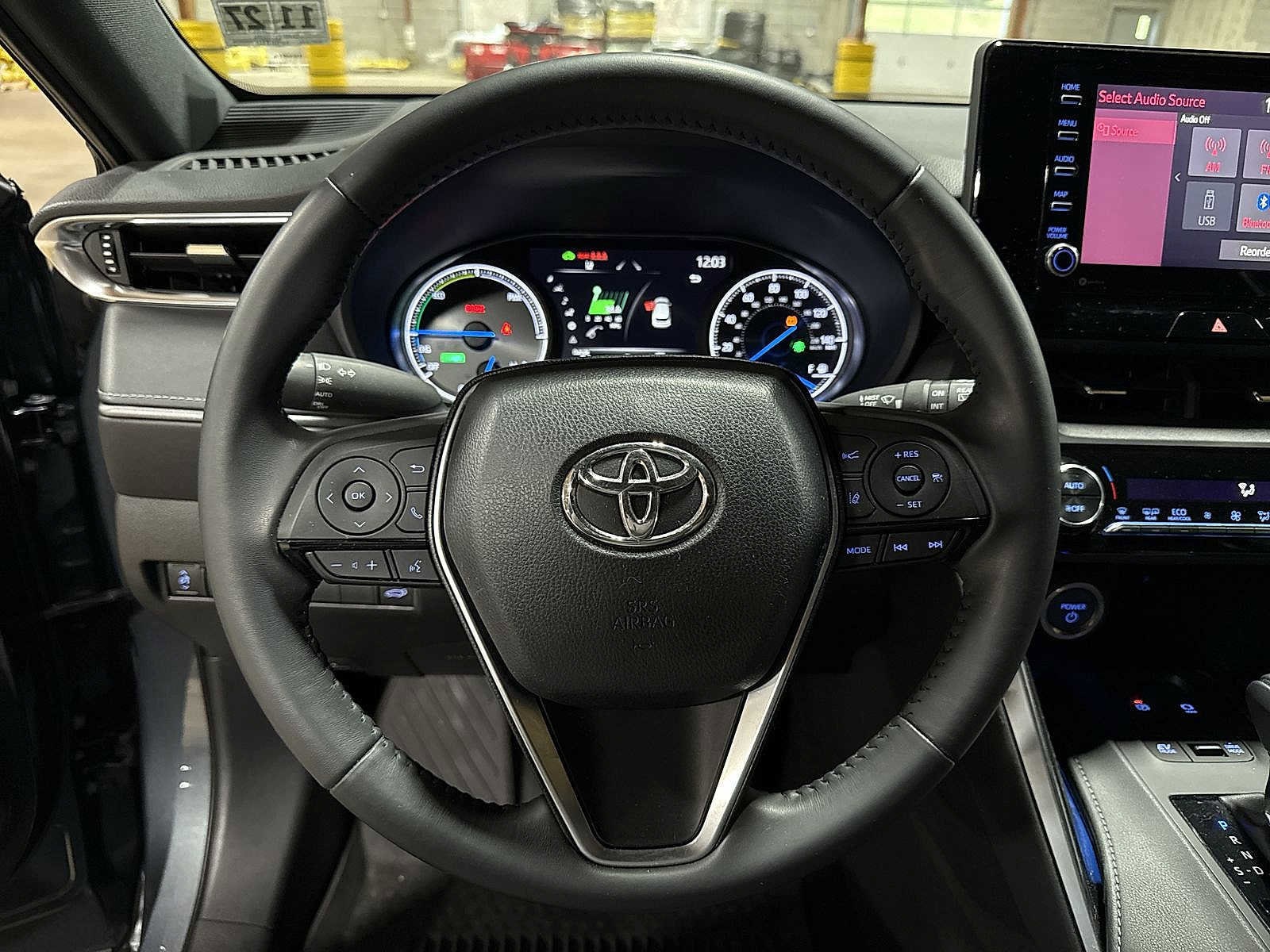 Thumbnail: 2022 Toyota Venza - 17