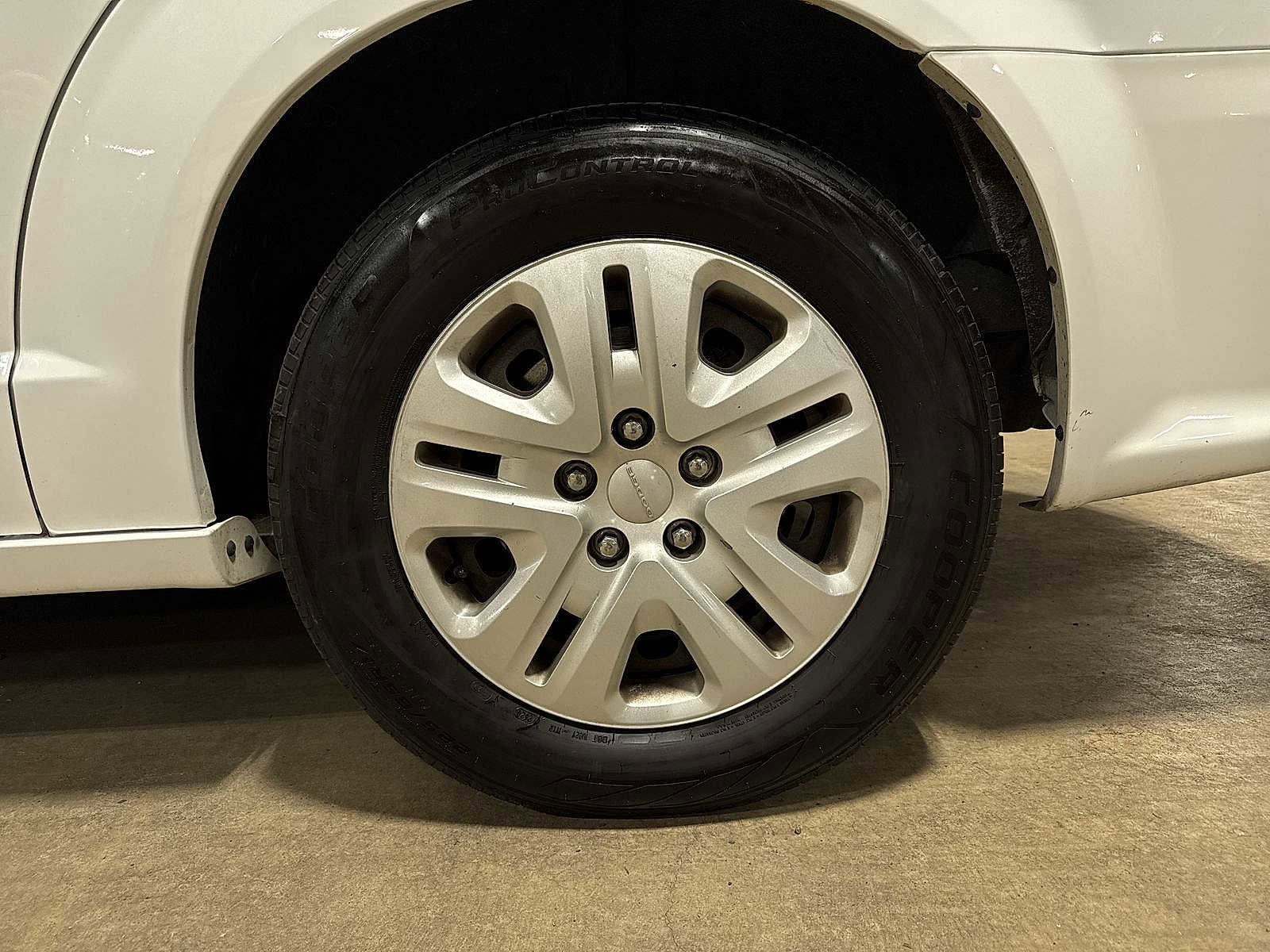 Thumbnail: 2019 Dodge Grand Caravan - 10