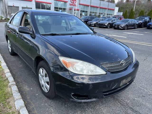 2002 Toyota Camry LE 3