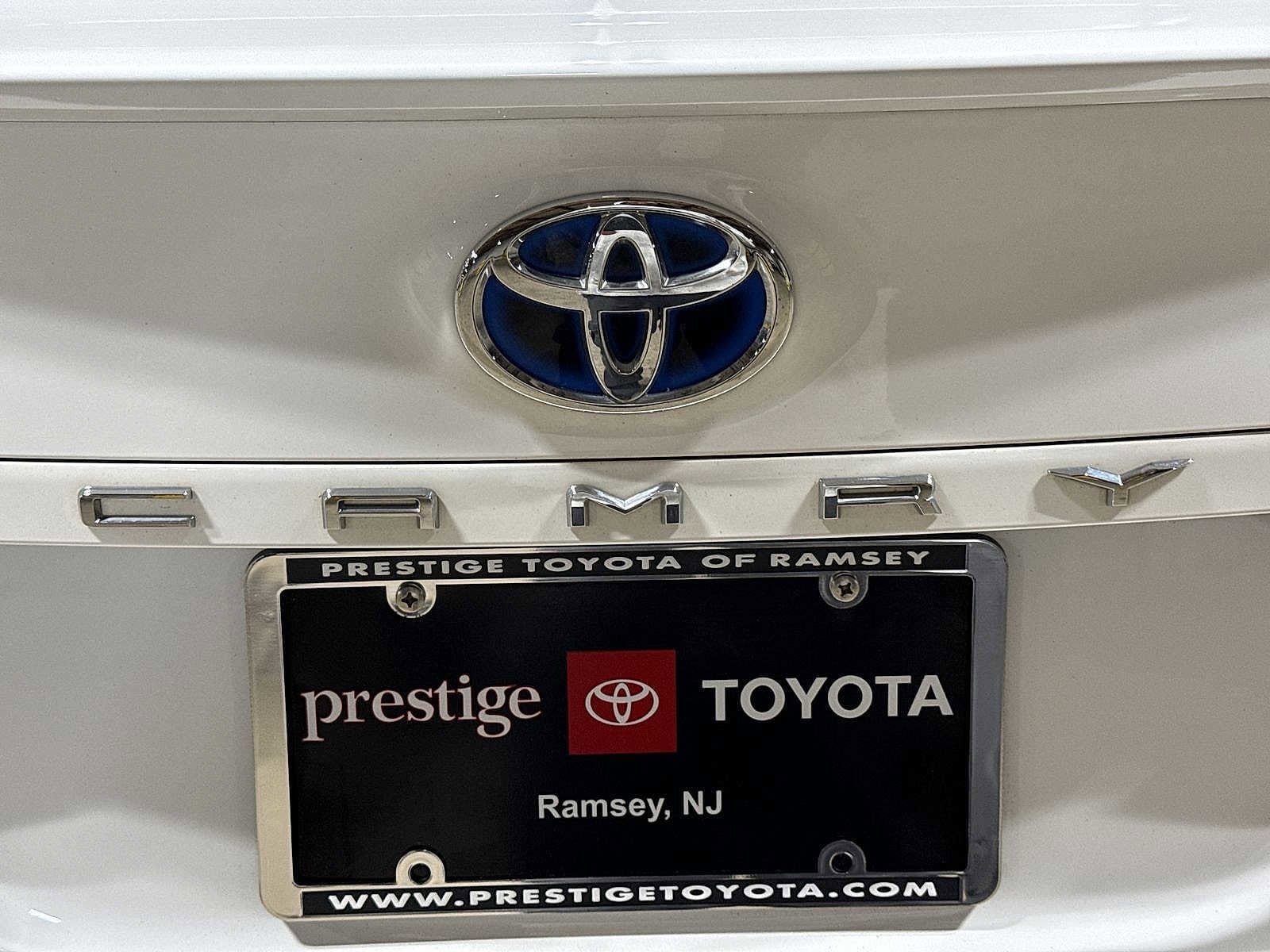 Thumbnail: 2020 Toyota Camry - 26