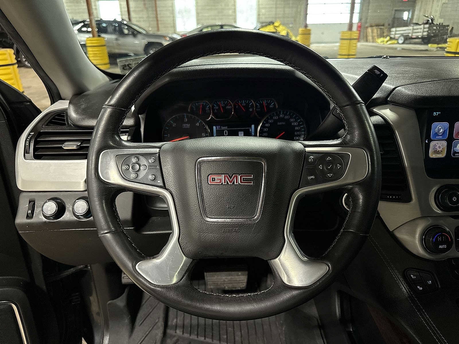 Thumbnail: 2020 GMC Yukon XL - 19