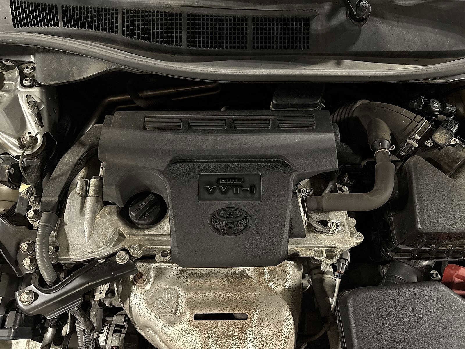 Thumbnail: 2016 Toyota Camry - 11