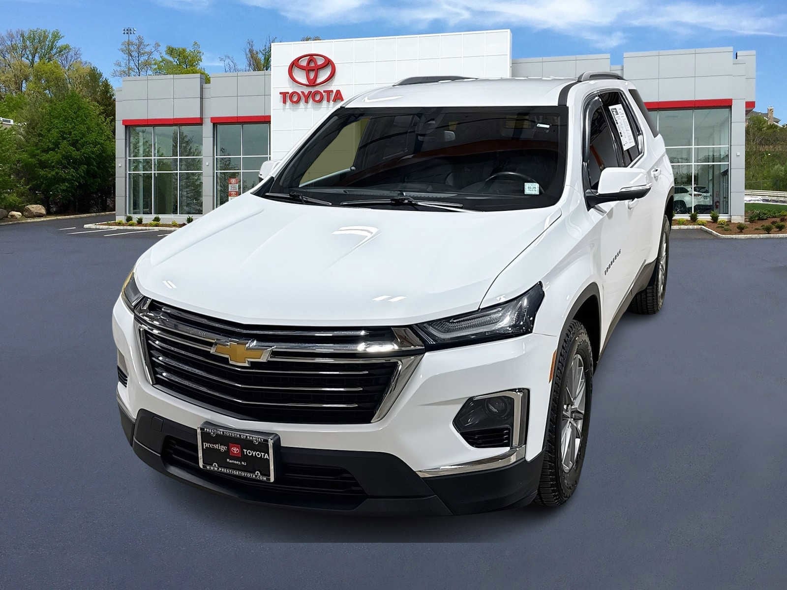 Thumbnail: 2023 Chevrolet Traverse - 1