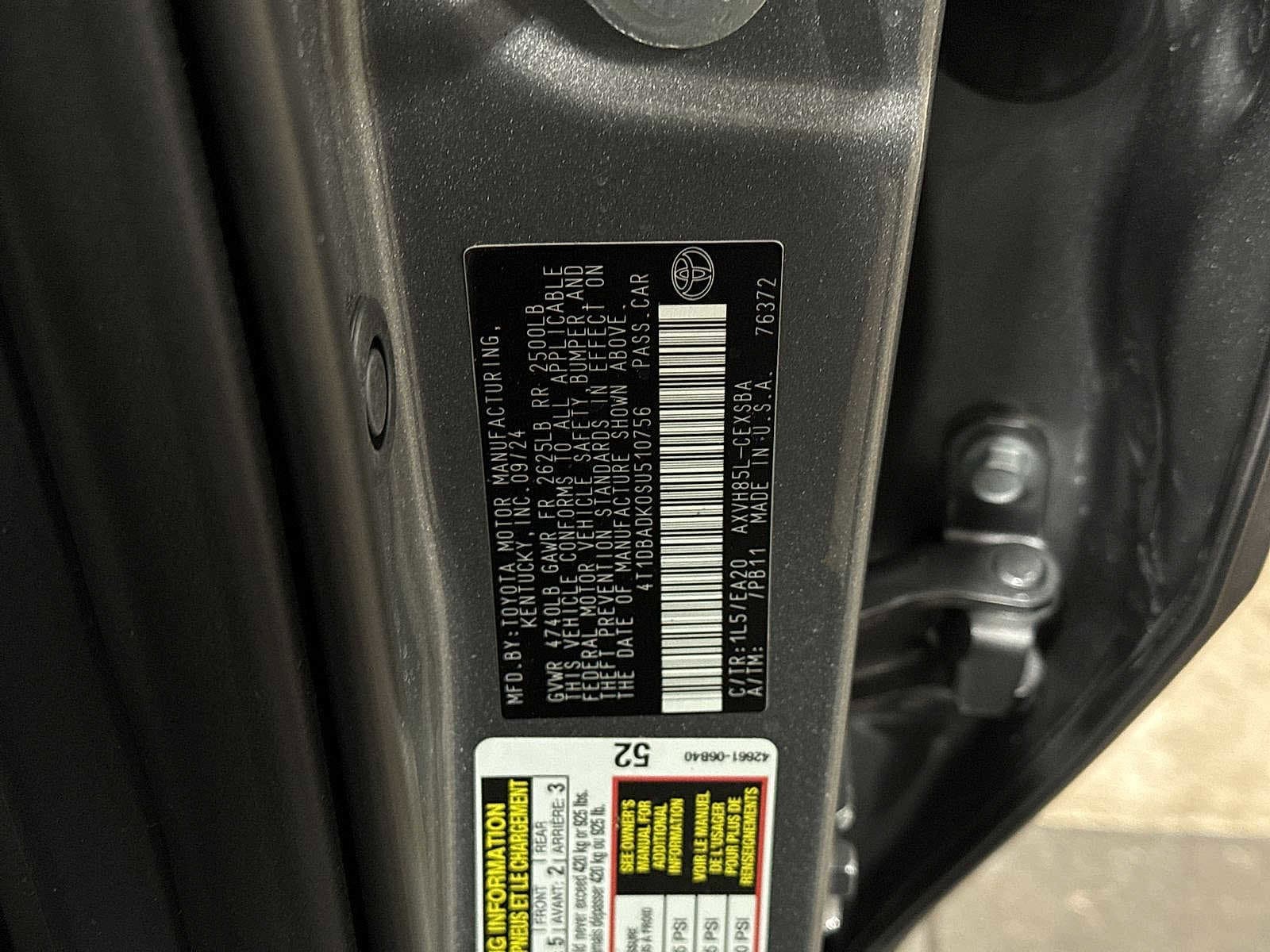 Thumbnail: 2025 Toyota Camry - 14