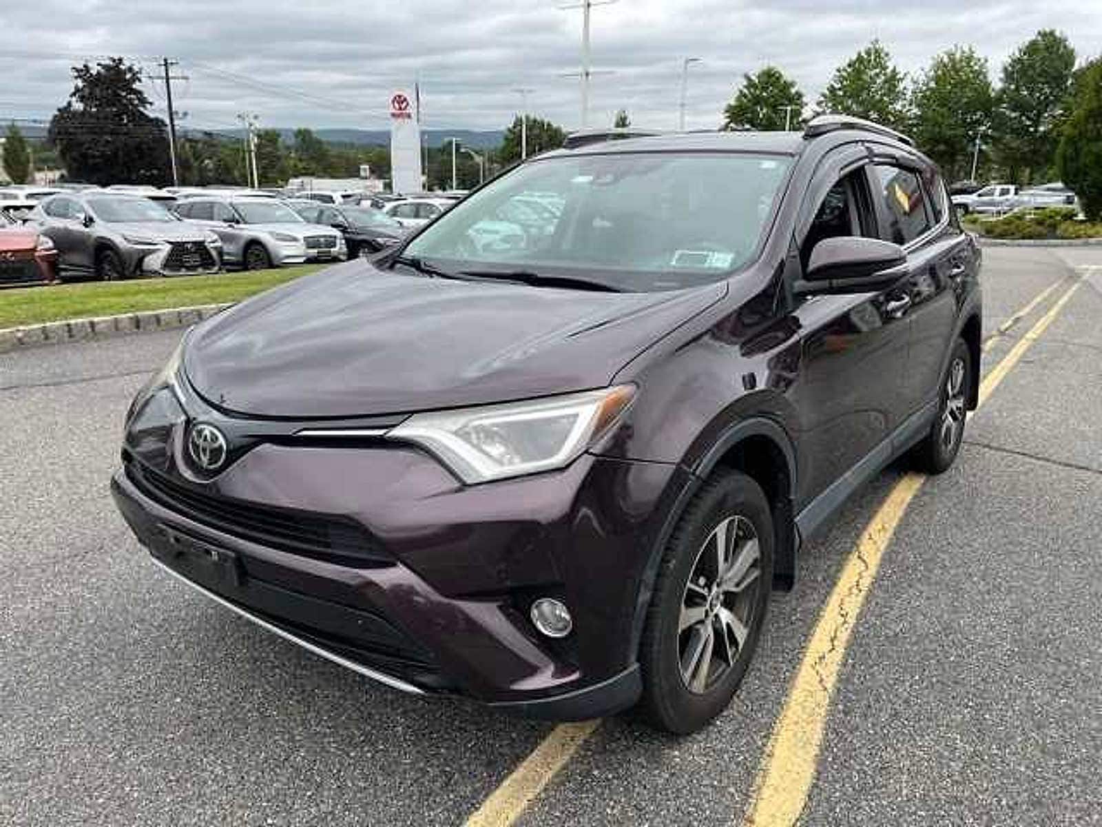 2017 Toyota RAV4 XLE -
                  Ramsey, NJ
