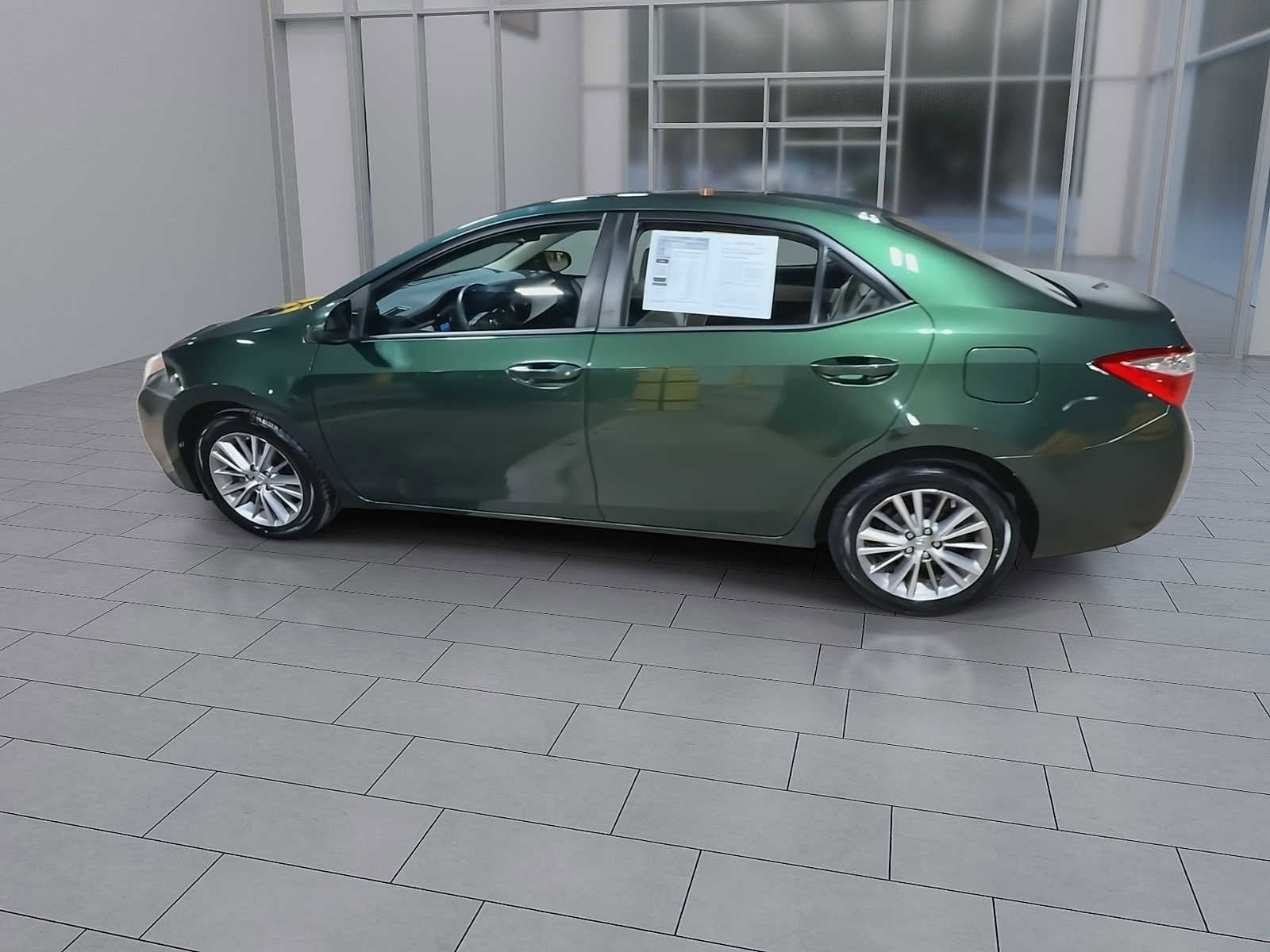 Thumbnail: 2014 Toyota Corolla - 6