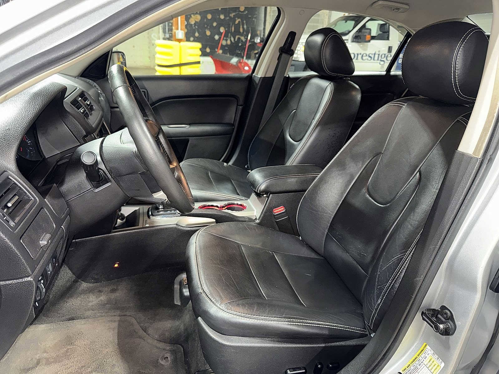 Thumbnail: 2012 Ford Fusion - 14