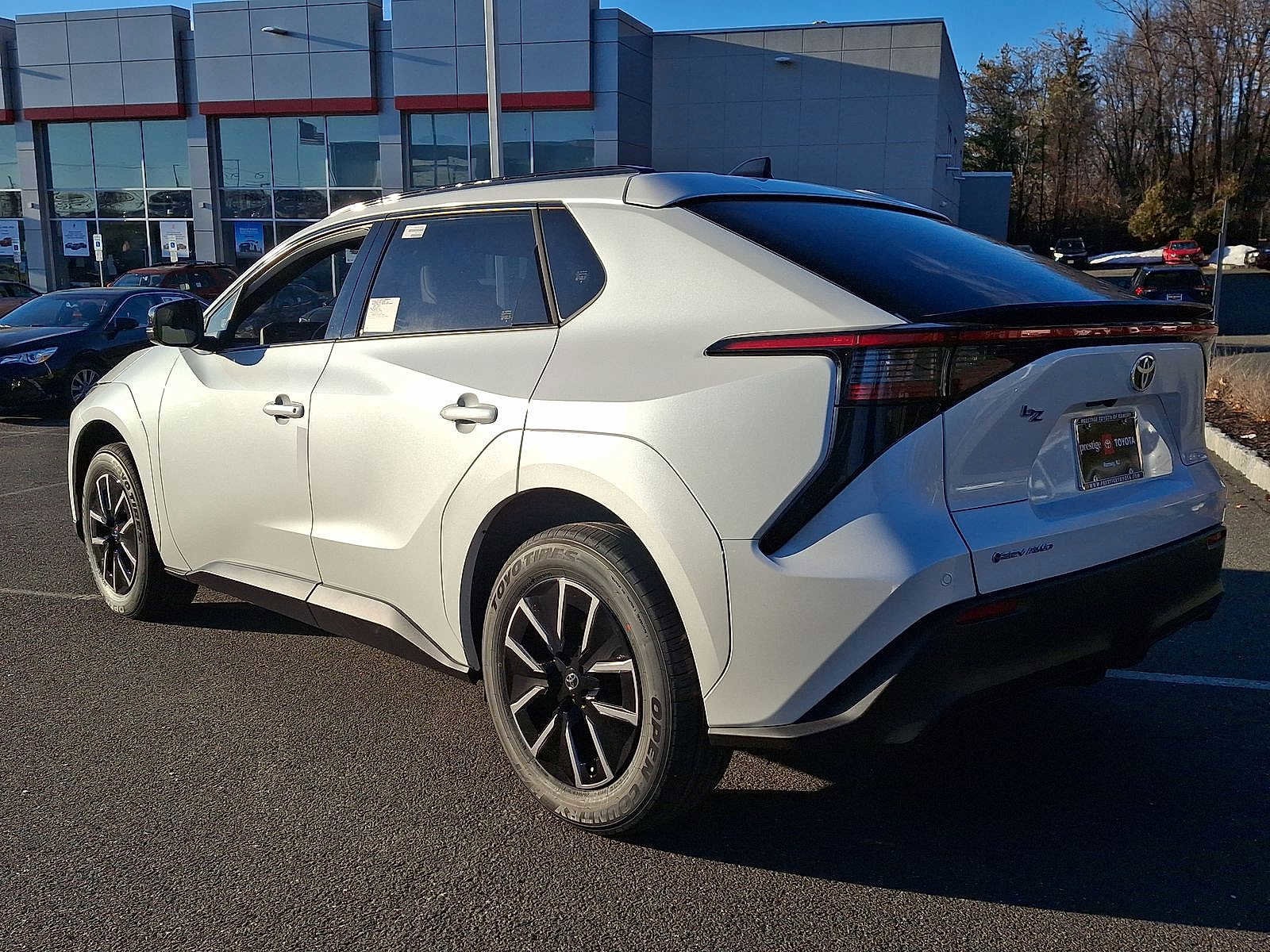 Thumbnail: 2026 Toyota bZ - 18