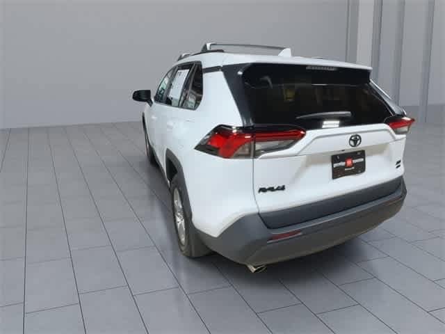 2022 Toyota RAV4 XLE 6