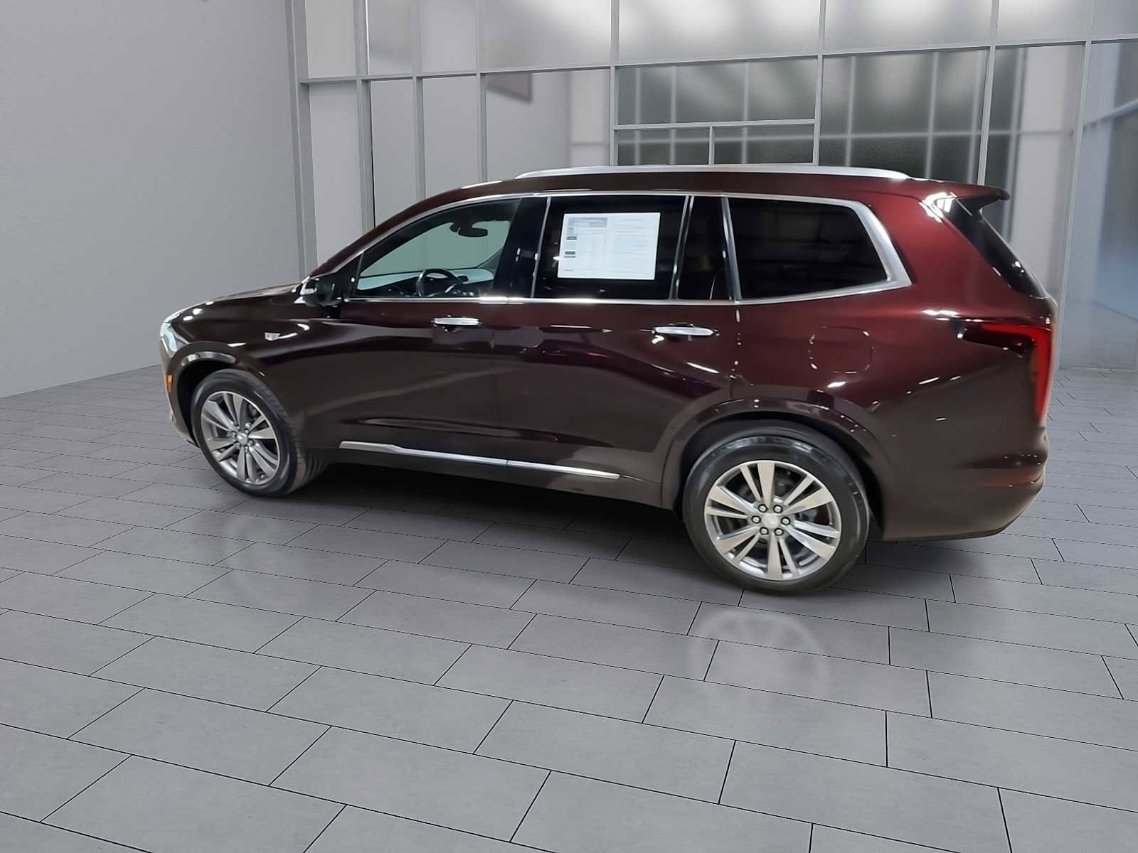 Thumbnail: 2021 Cadillac XT6 - 6