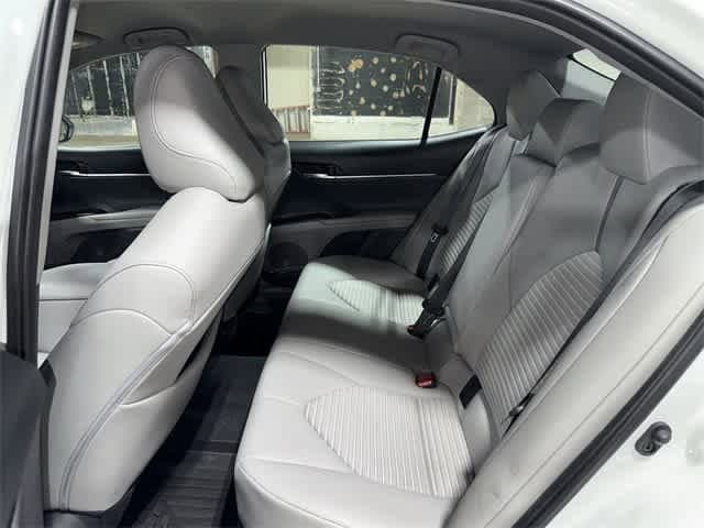 2022 Toyota Camry SE 17