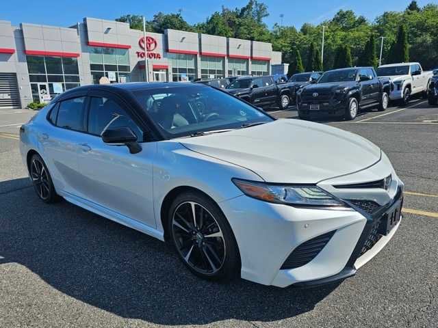 Thumbnail: 2018 Toyota Camry - 3