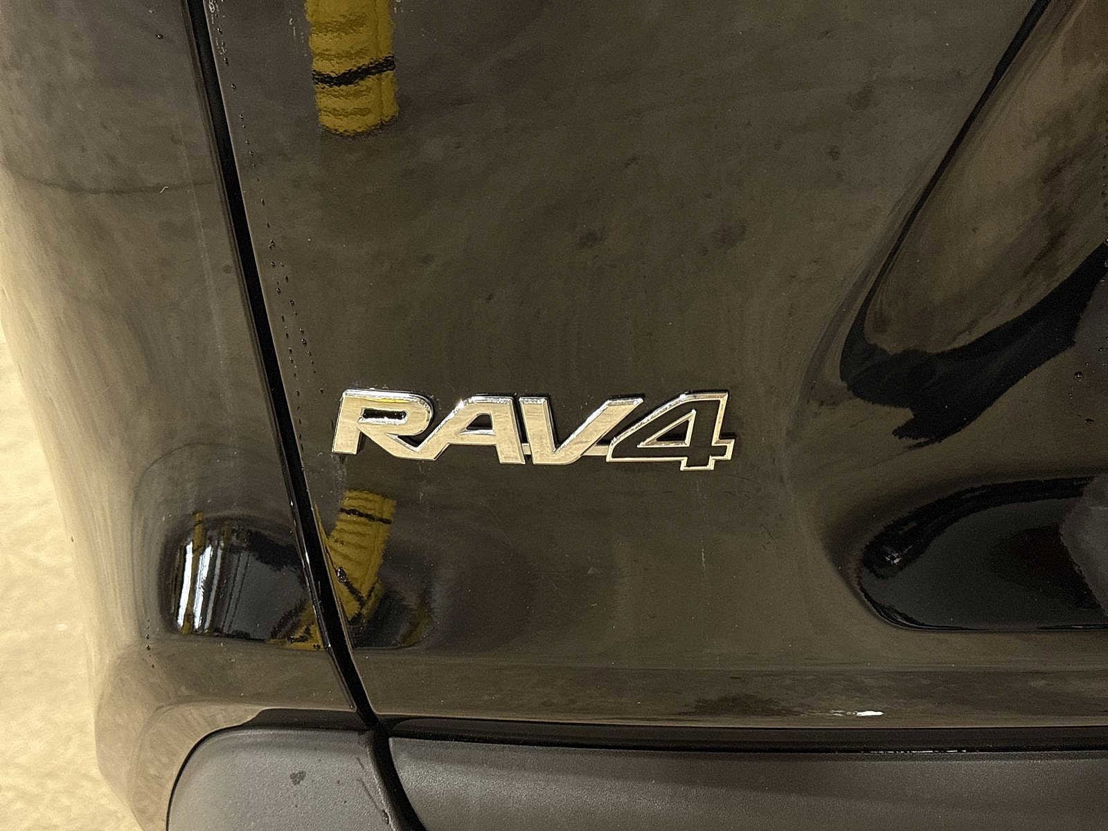 Thumbnail: 2023 Toyota RAV4 - 27