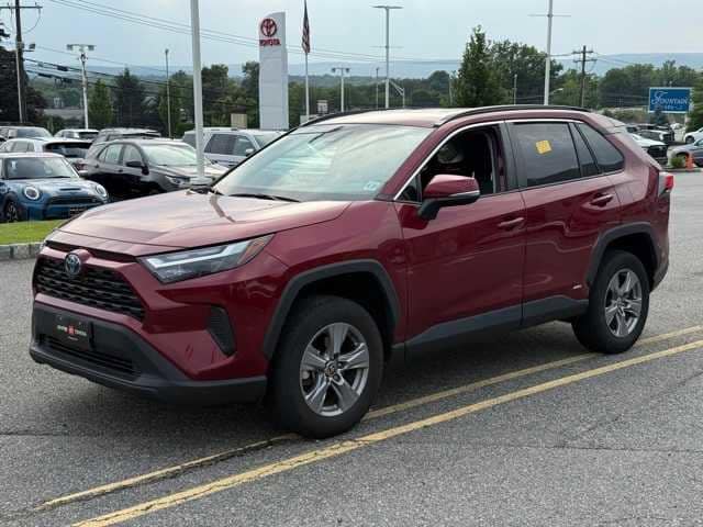 2022 Toyota RAV4 XLE Hero Image