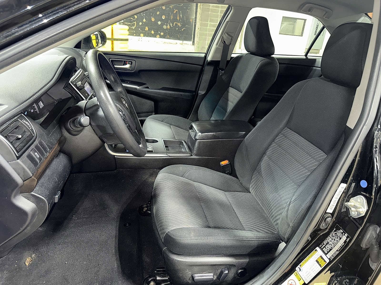 Thumbnail: 2015 Toyota Camry - 15