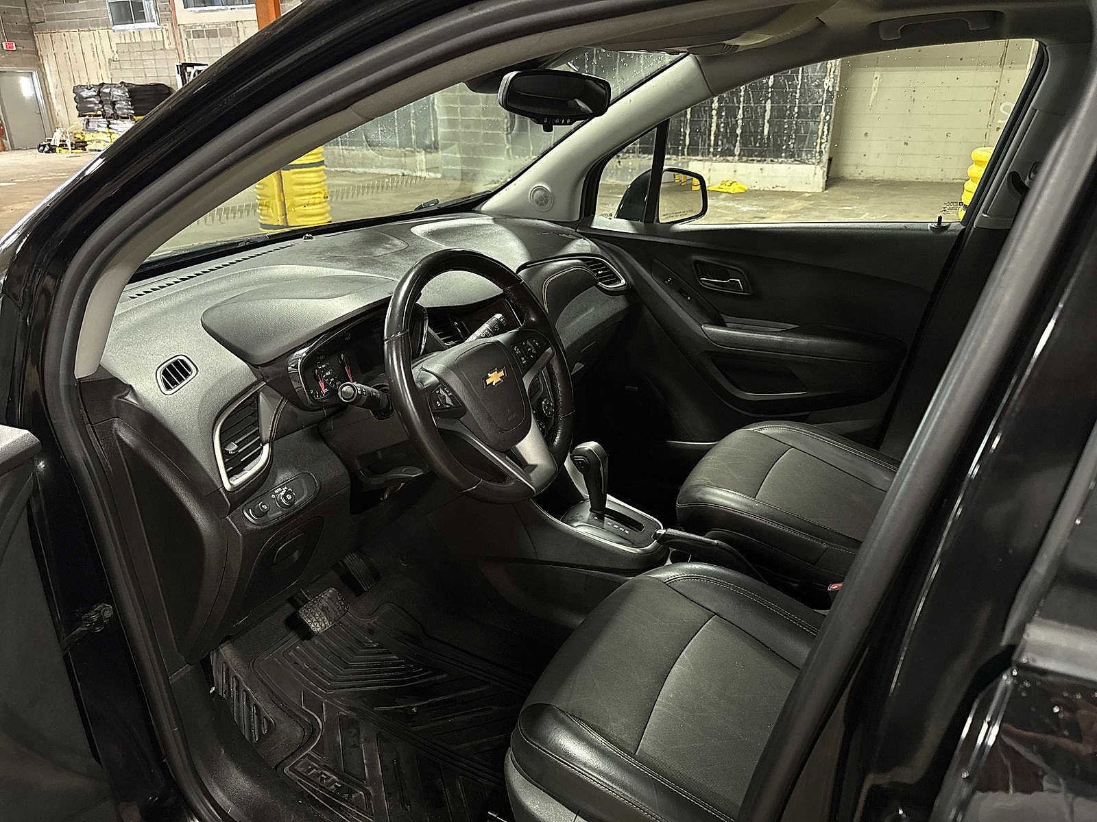 Thumbnail: 2019 Chevrolet Trax - 29