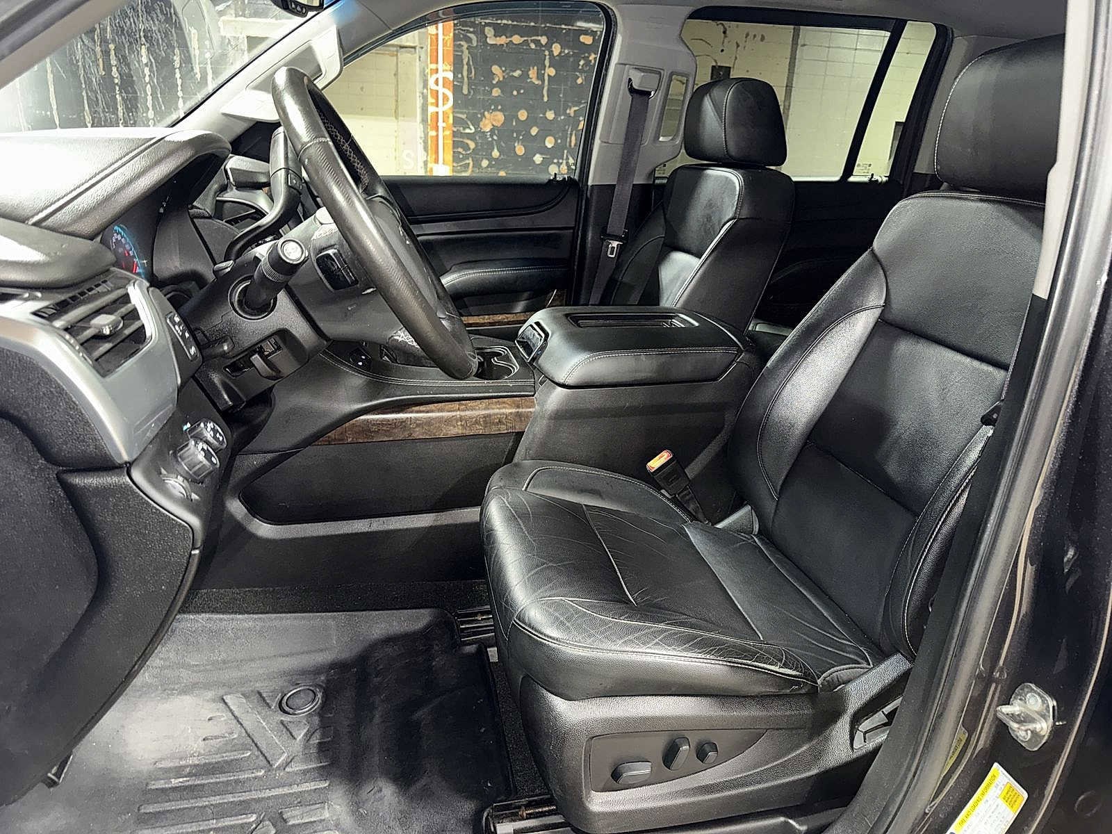 Thumbnail: 2017 Chevrolet Suburban - 15