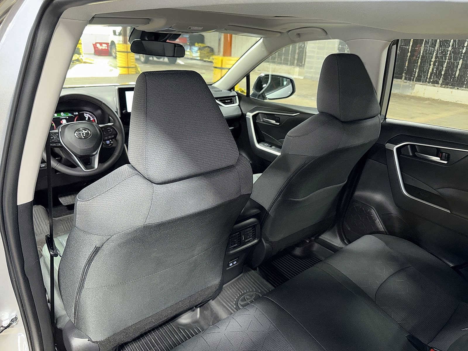 Thumbnail: 2025 Toyota RAV4 - 50