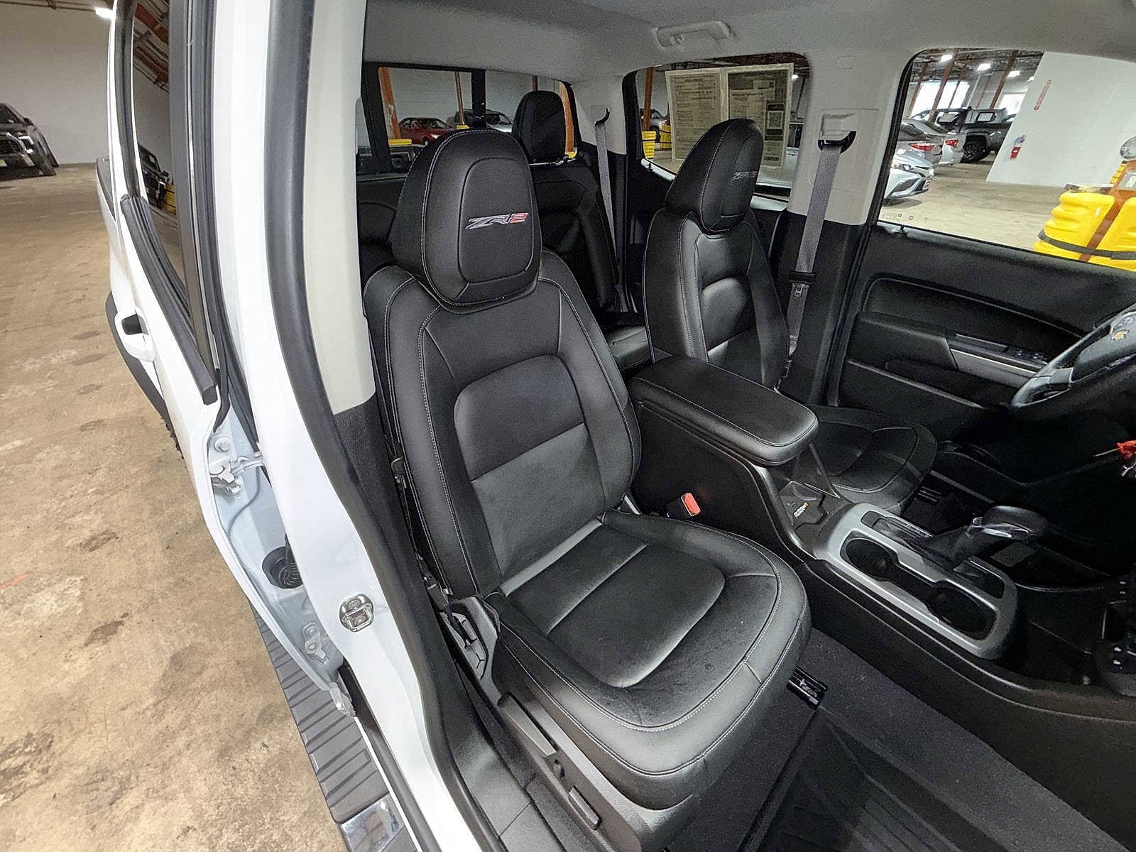 Thumbnail: 2022 Chevrolet Colorado - 16