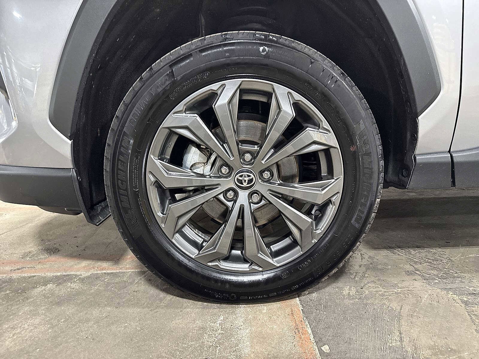 Thumbnail: 2025 Toyota RAV4 - 10