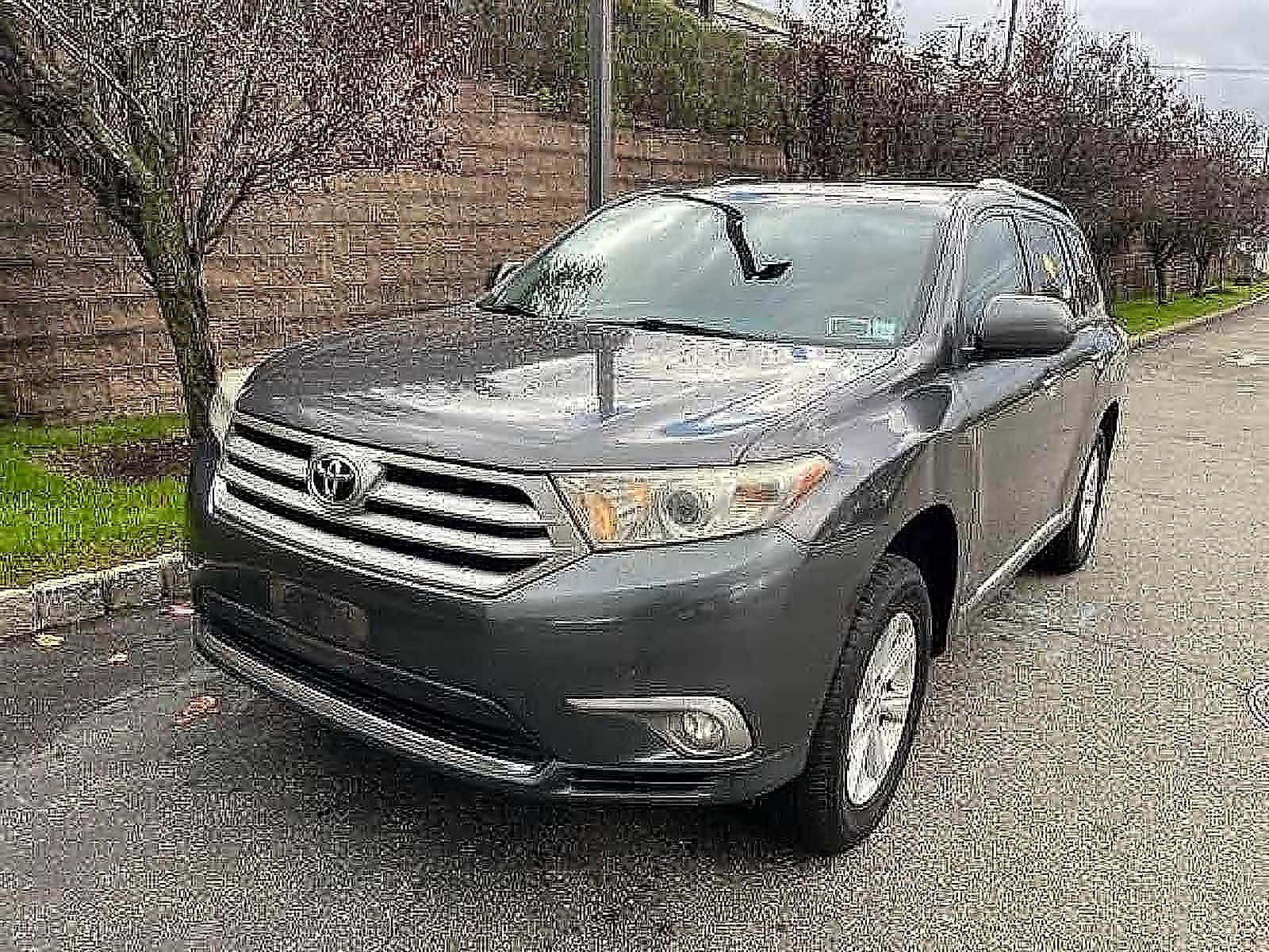 2013 Toyota Highlander SE -
                  Ramsey, NJ