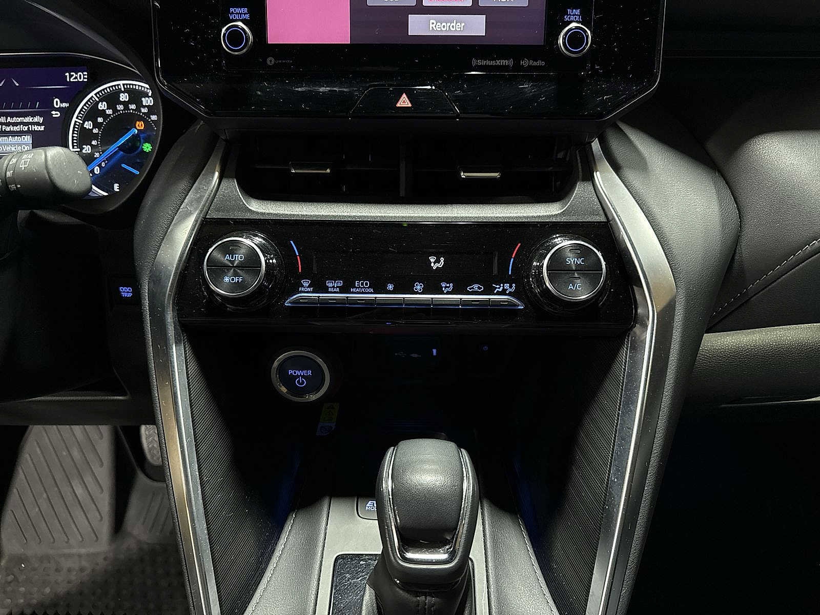 Thumbnail: 2022 Toyota Venza - 20