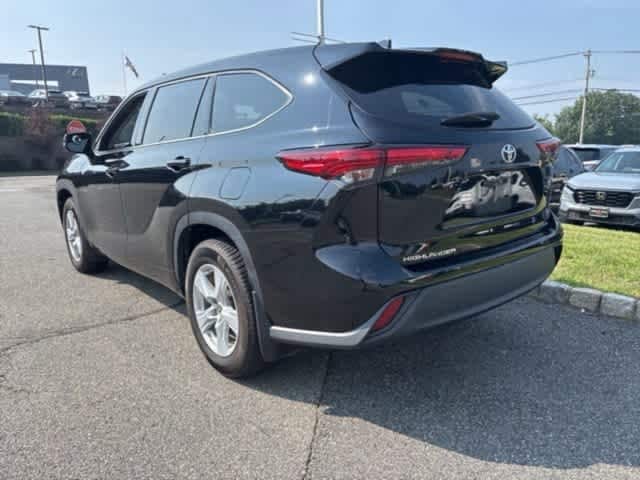 Thumbnail: 2021 Toyota Highlander - 6