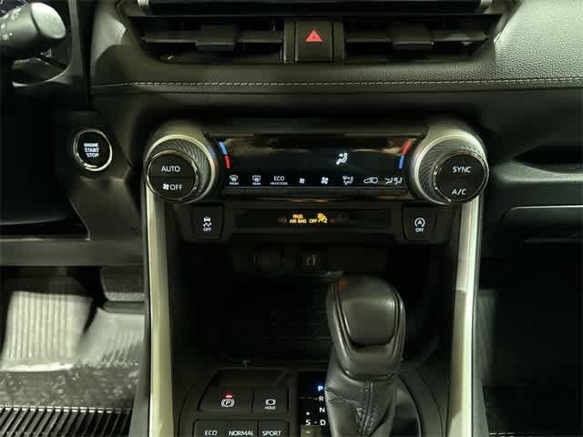 Thumbnail: 2023 Toyota RAV4 - 21