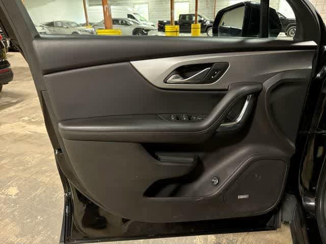 Thumbnail: 2019 Chevrolet Blazer - 28