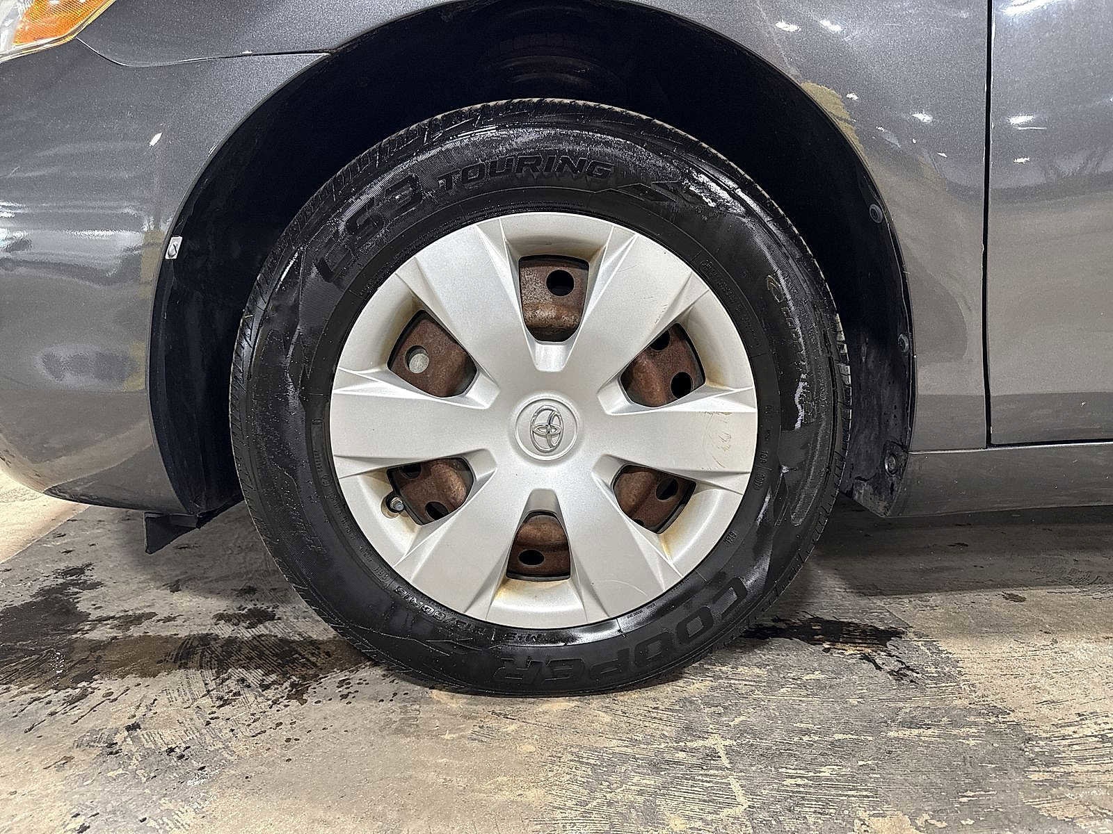 Thumbnail: 2009 Toyota Camry - 10