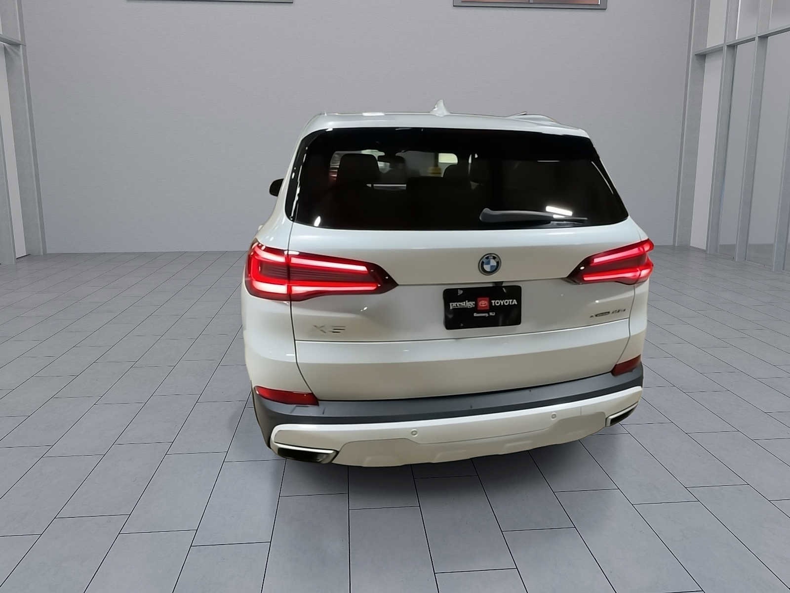 Thumbnail: 2022 BMW X5 - 7