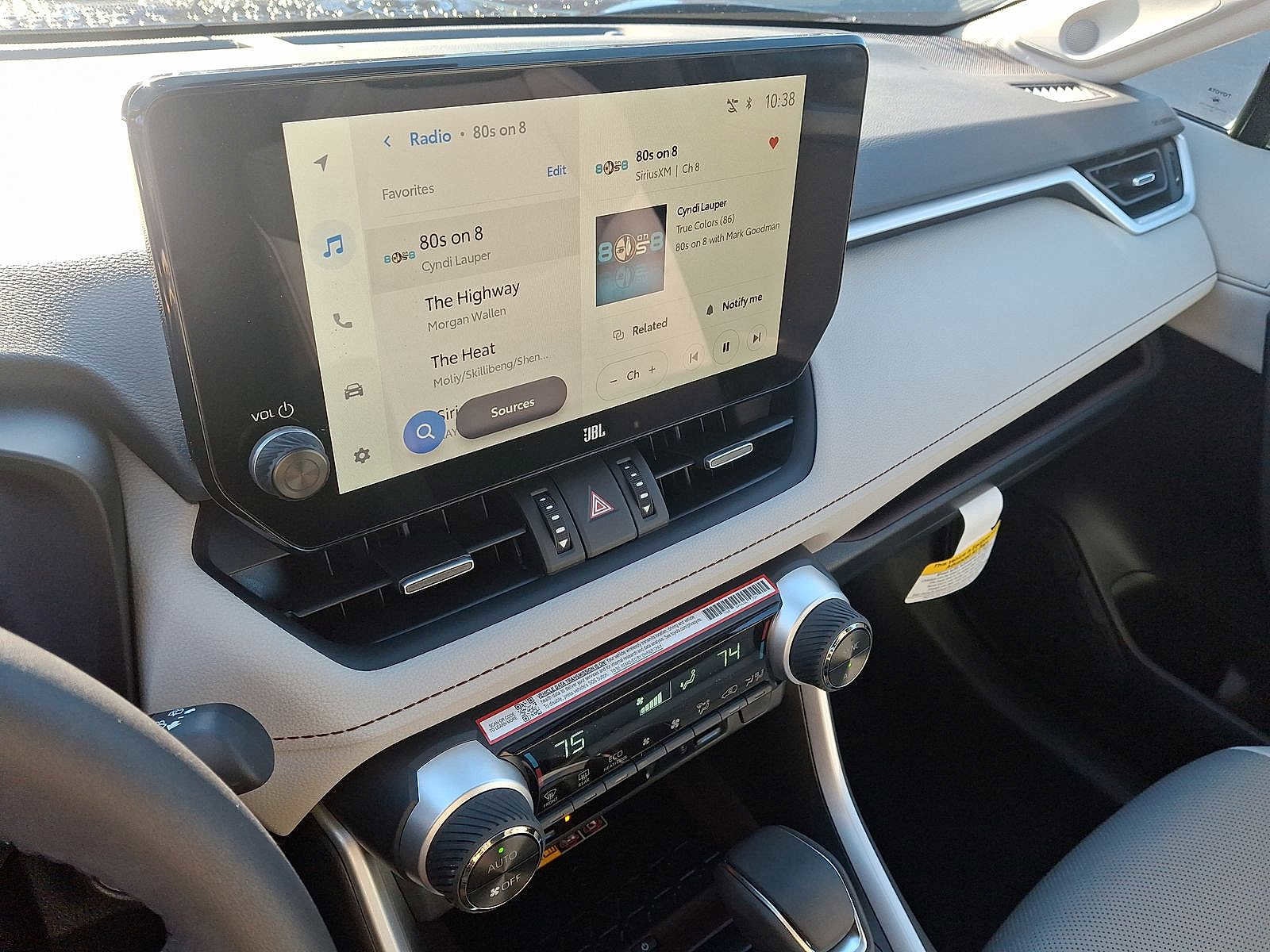 Thumbnail: 2025 Toyota RAV4 - 22