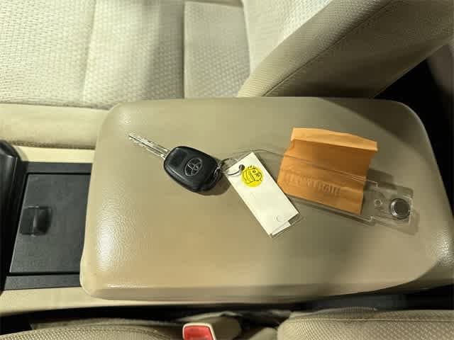 Thumbnail: 2012 Toyota Camry - 31
