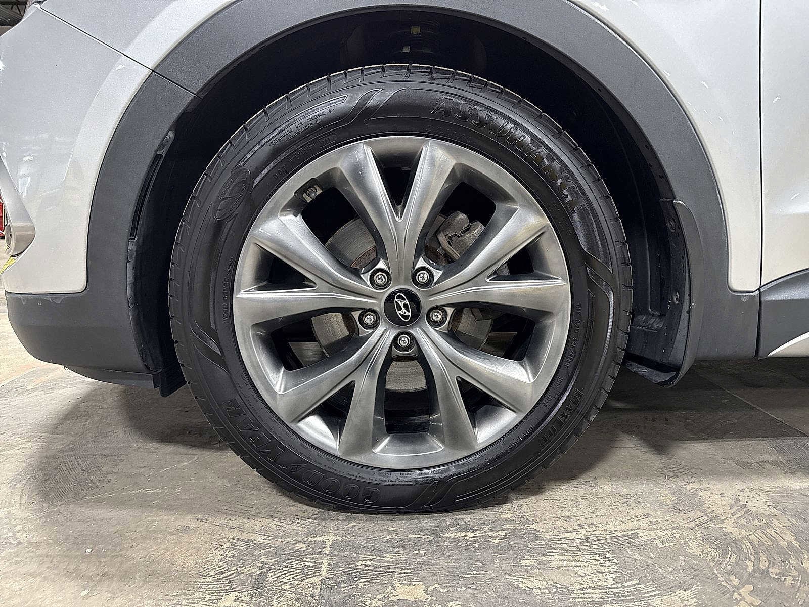 Thumbnail: 2018 Hyundai Santa Fe - 10