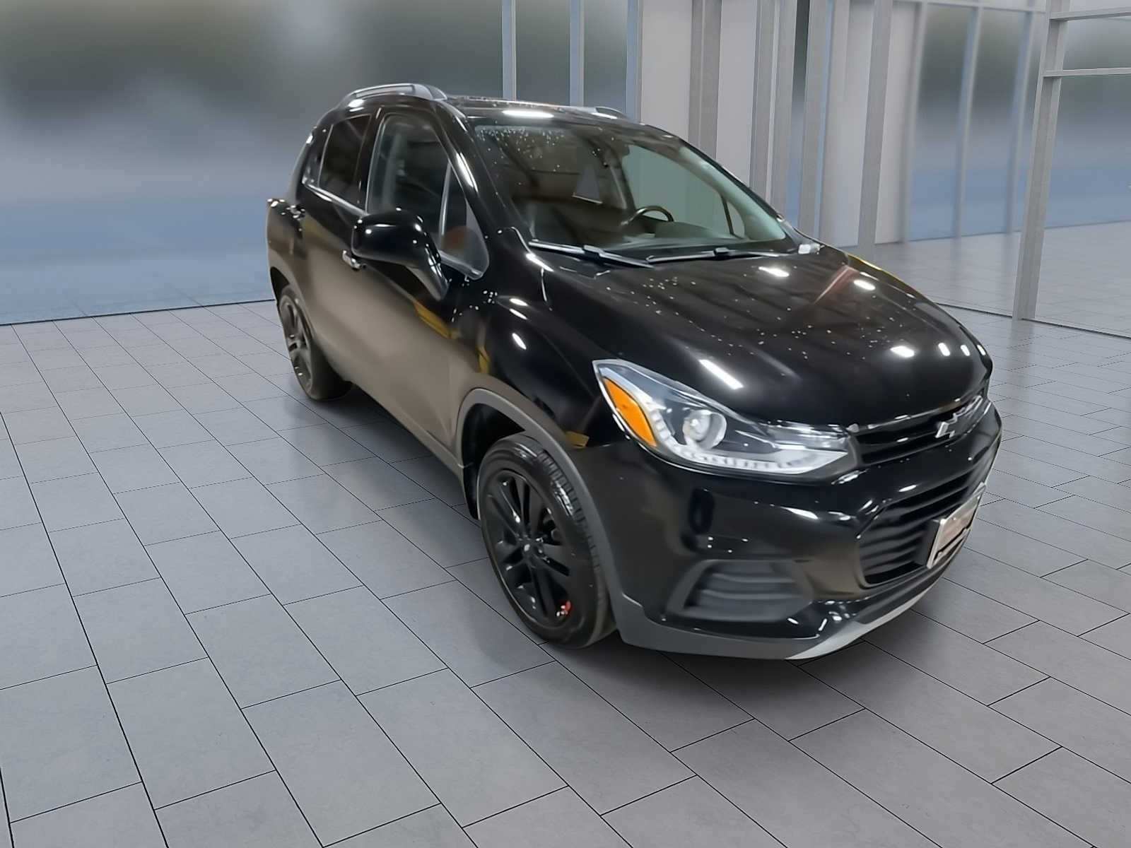 Thumbnail: 2019 Chevrolet Trax - 2