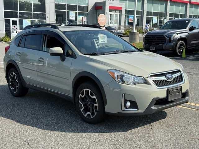 Thumbnail: 2016 Subaru Crosstrek - 3