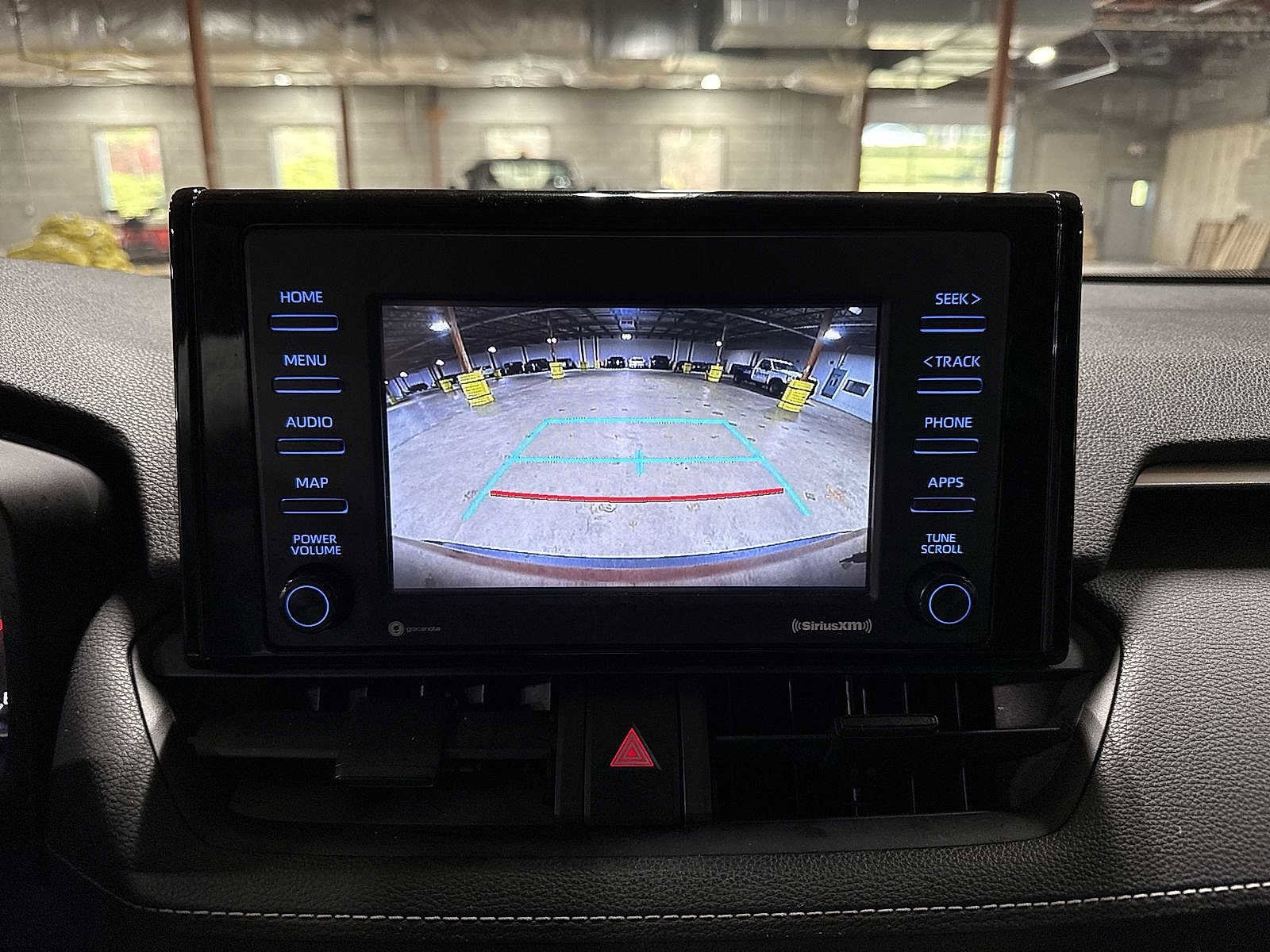 Thumbnail: 2020 Toyota RAV4 - 23