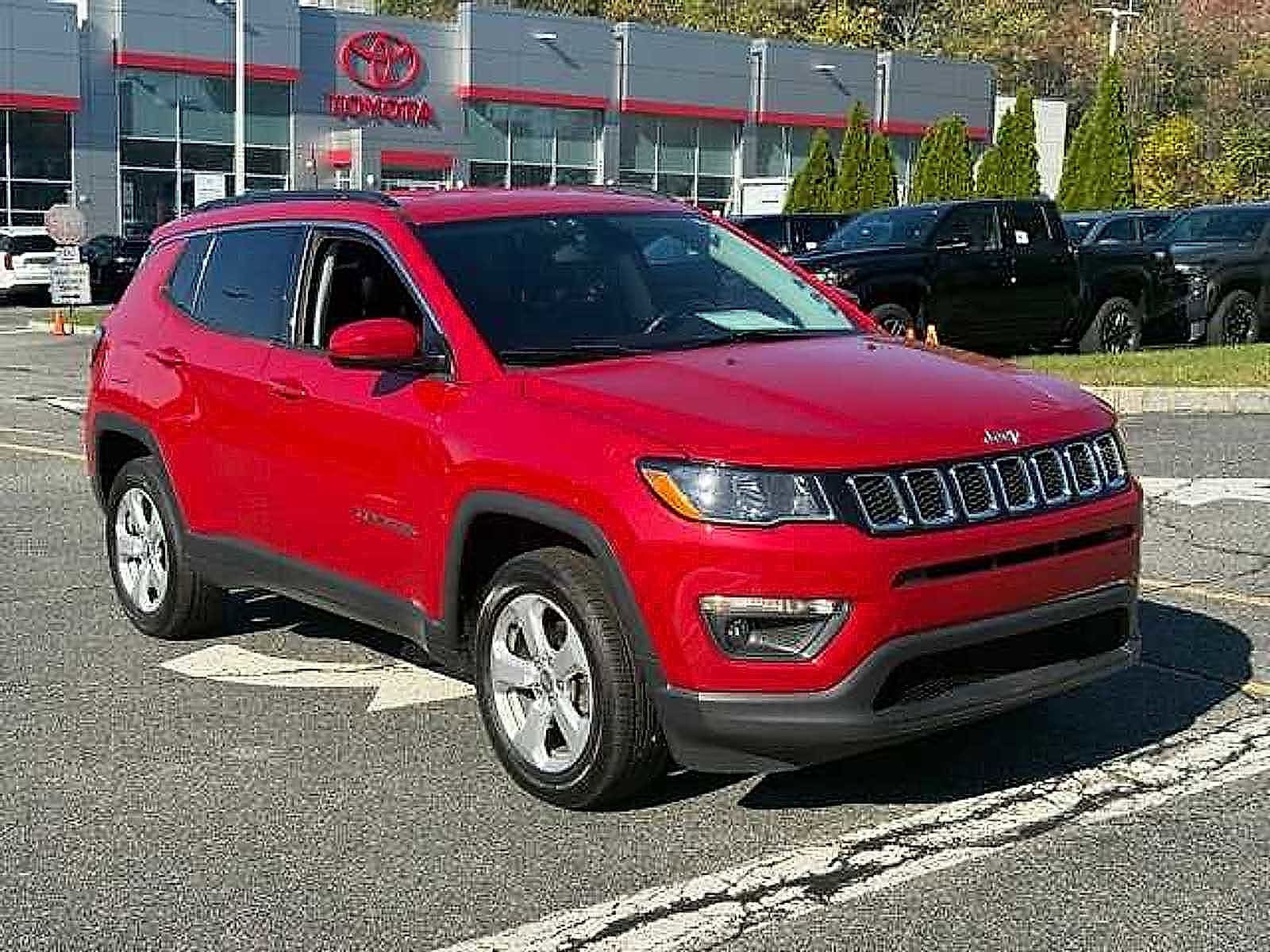 Thumbnail: 2018 Jeep Compass - 3