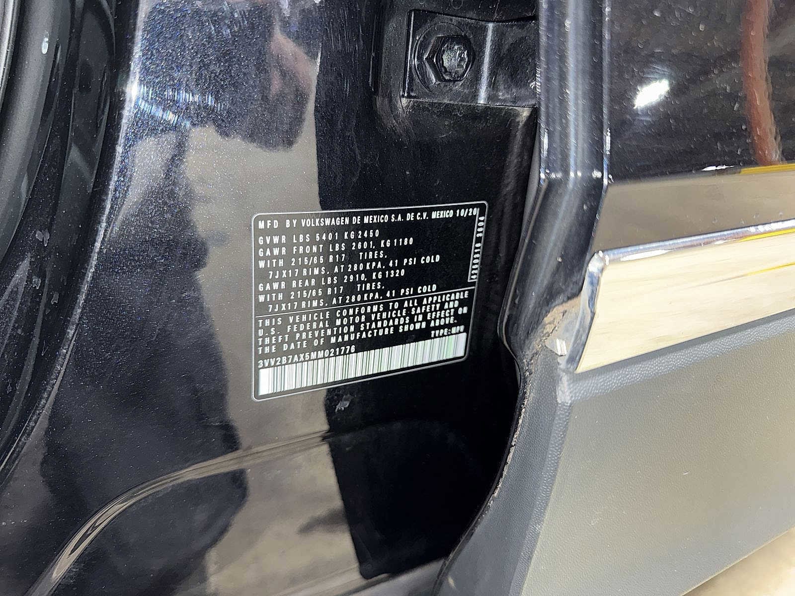 Thumbnail: 2021 Volkswagen Tiguan - 14