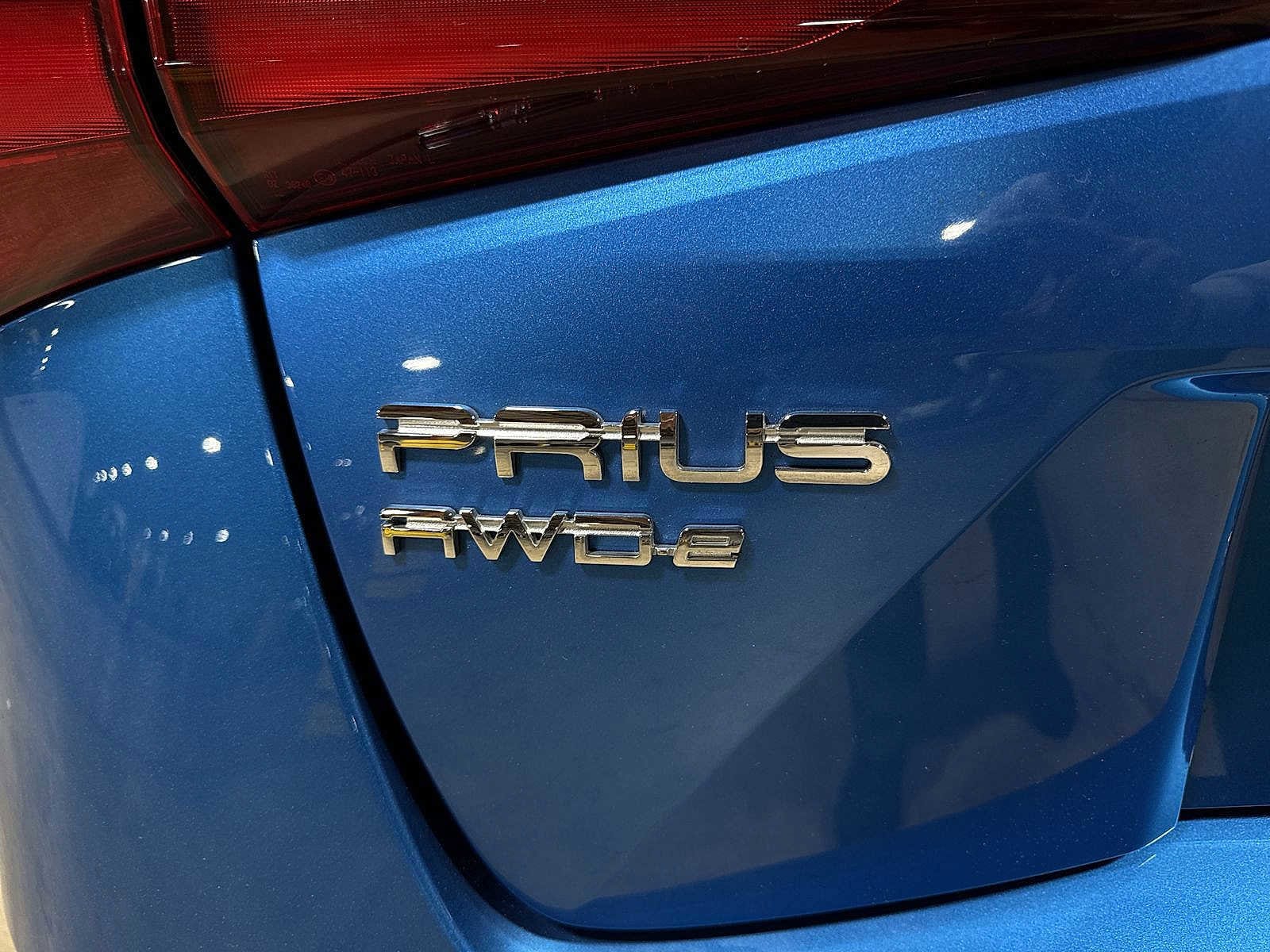 Thumbnail: 2022 Toyota Prius - 24