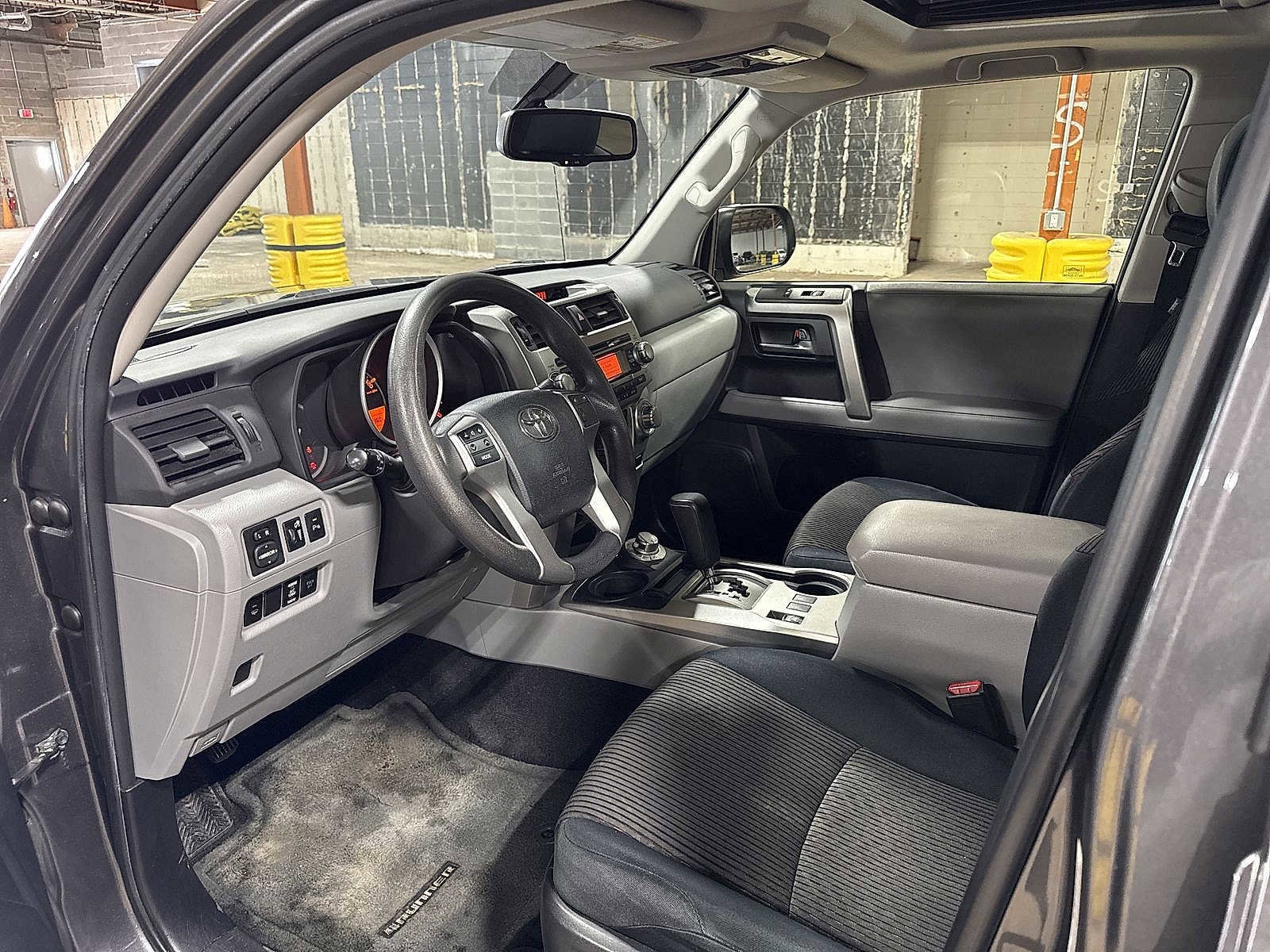 Thumbnail: 2013 Toyota 4Runner - 28