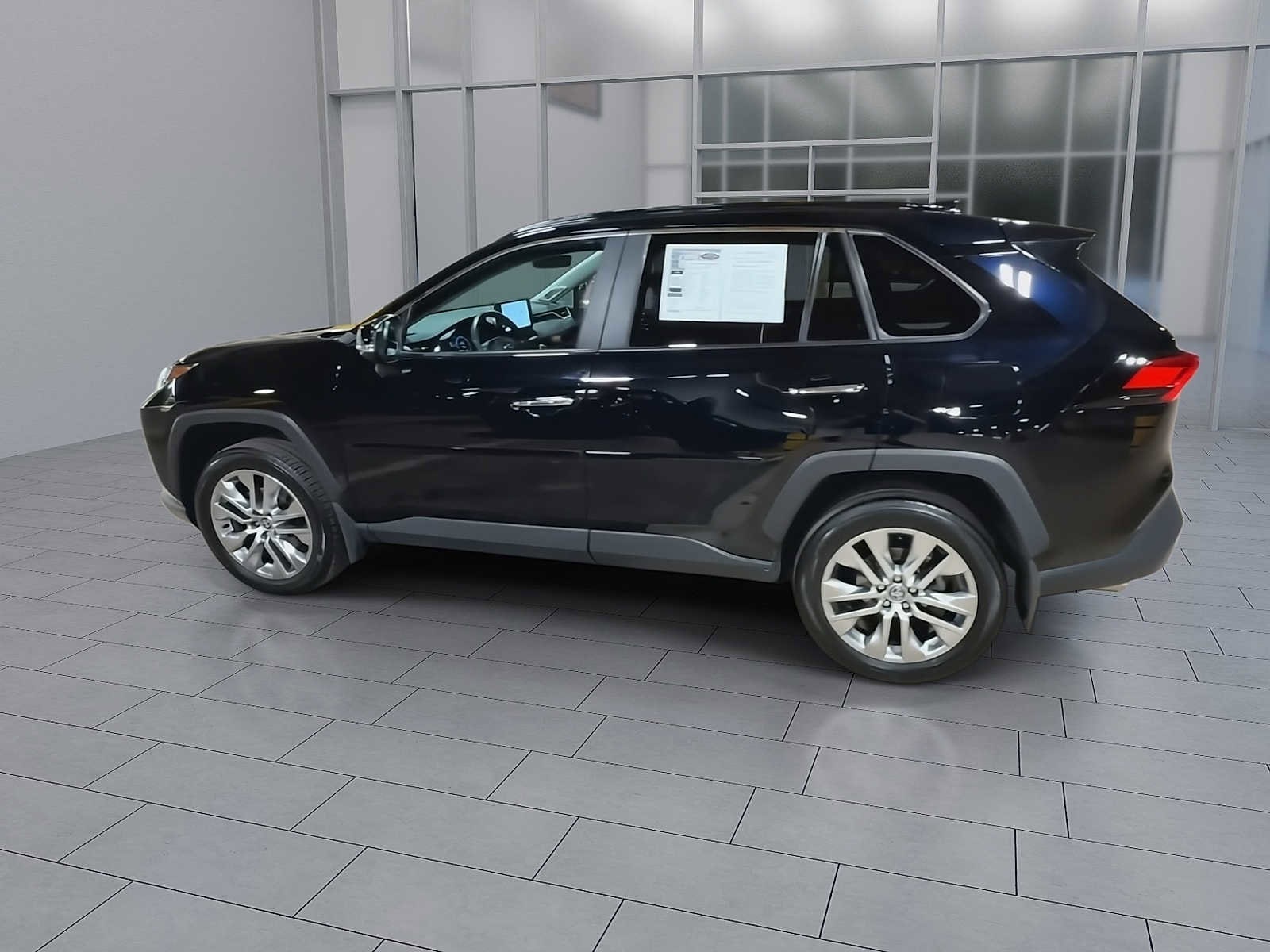 Thumbnail: 2023 Toyota RAV4 - 6