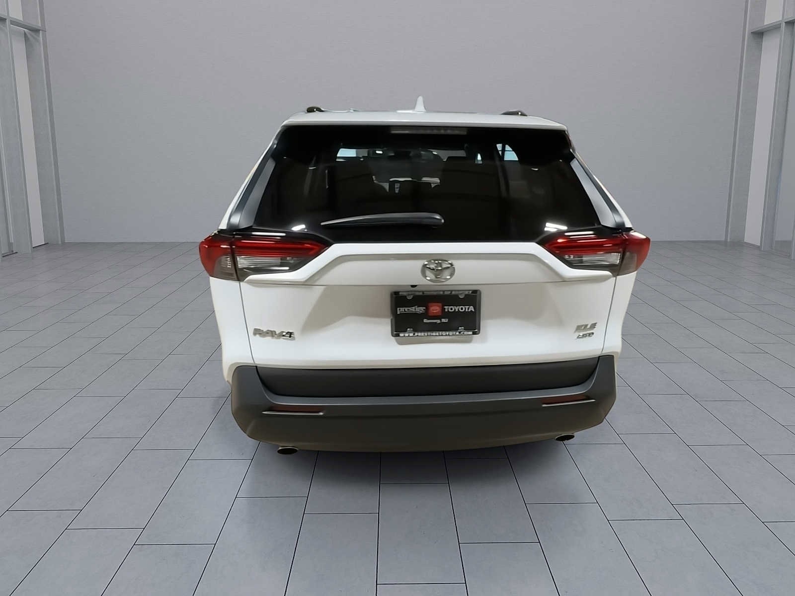 Thumbnail: 2022 Toyota RAV4 - 7