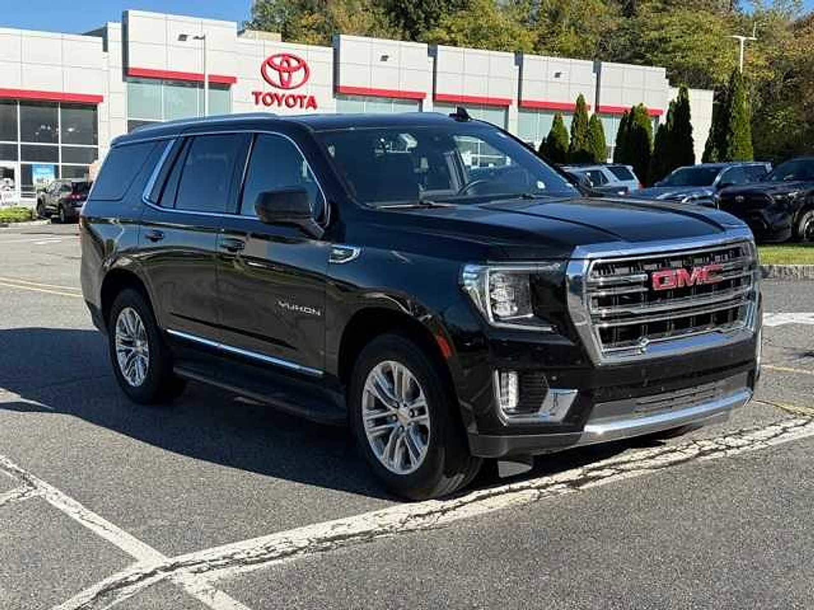 Thumbnail: 2023 GMC Yukon - 3