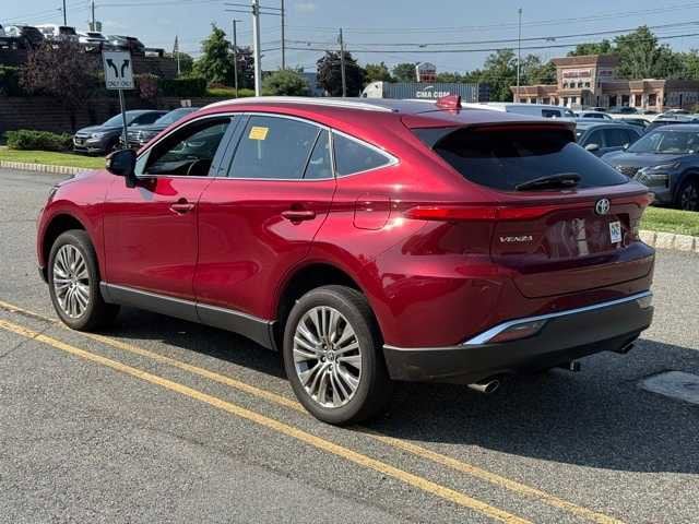 Thumbnail: 2022 Toyota Venza - 5